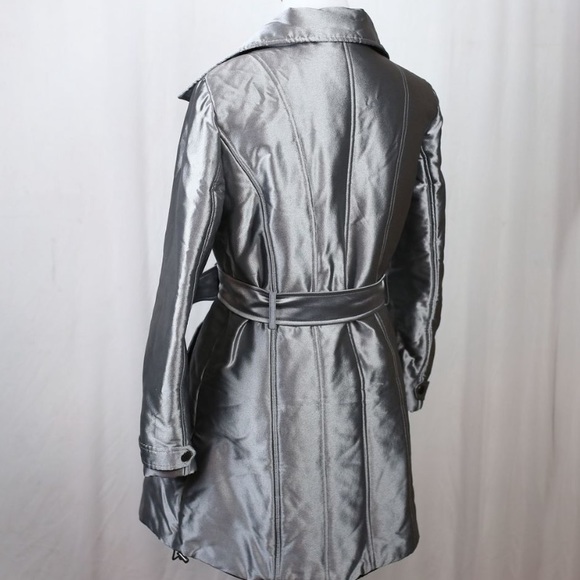 Armani exchange silver metallic coat , worn once great condition. Size M - Picture 3 of 5